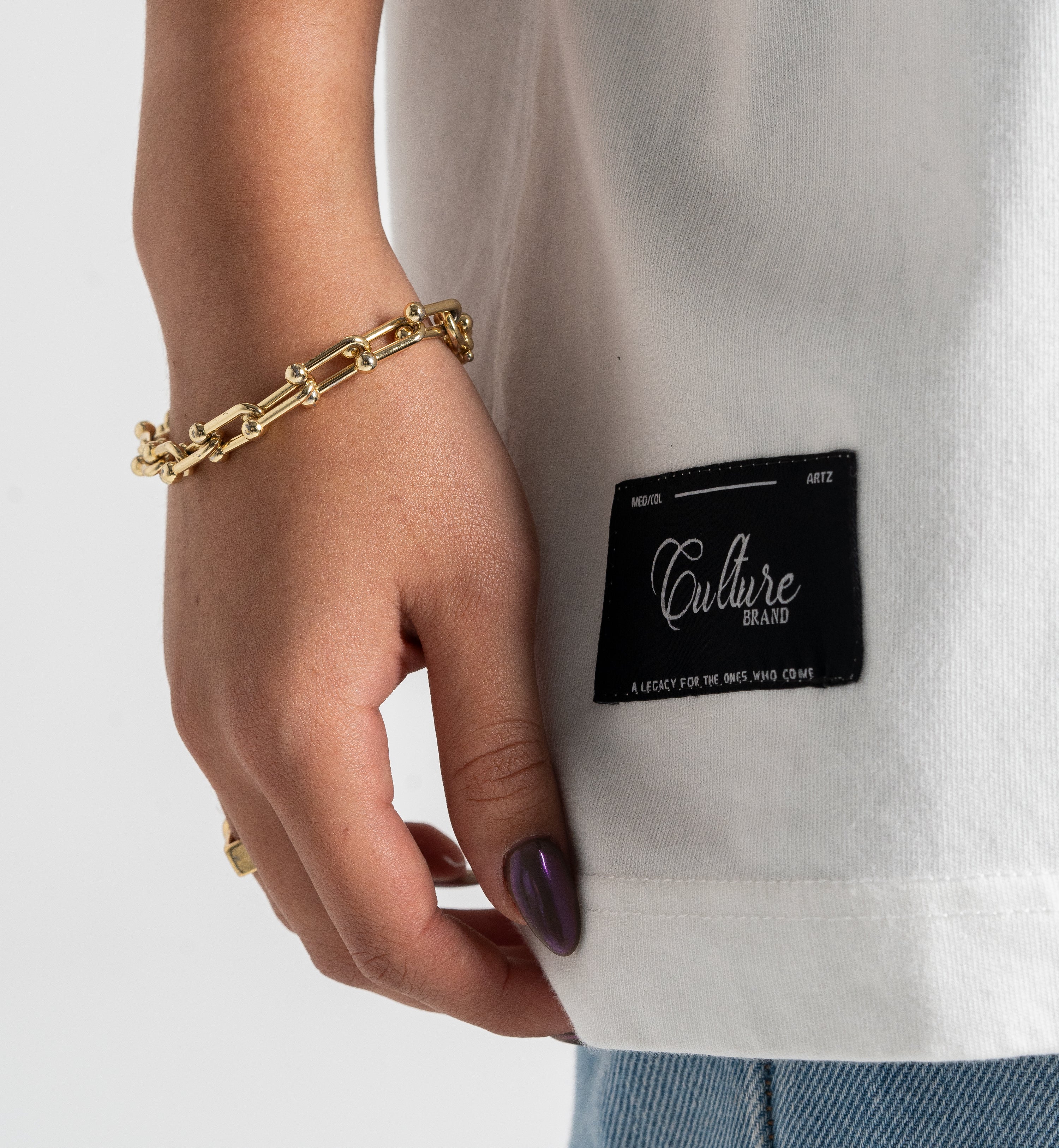 BASIC "CULTURE" WHITE T-SHIRT