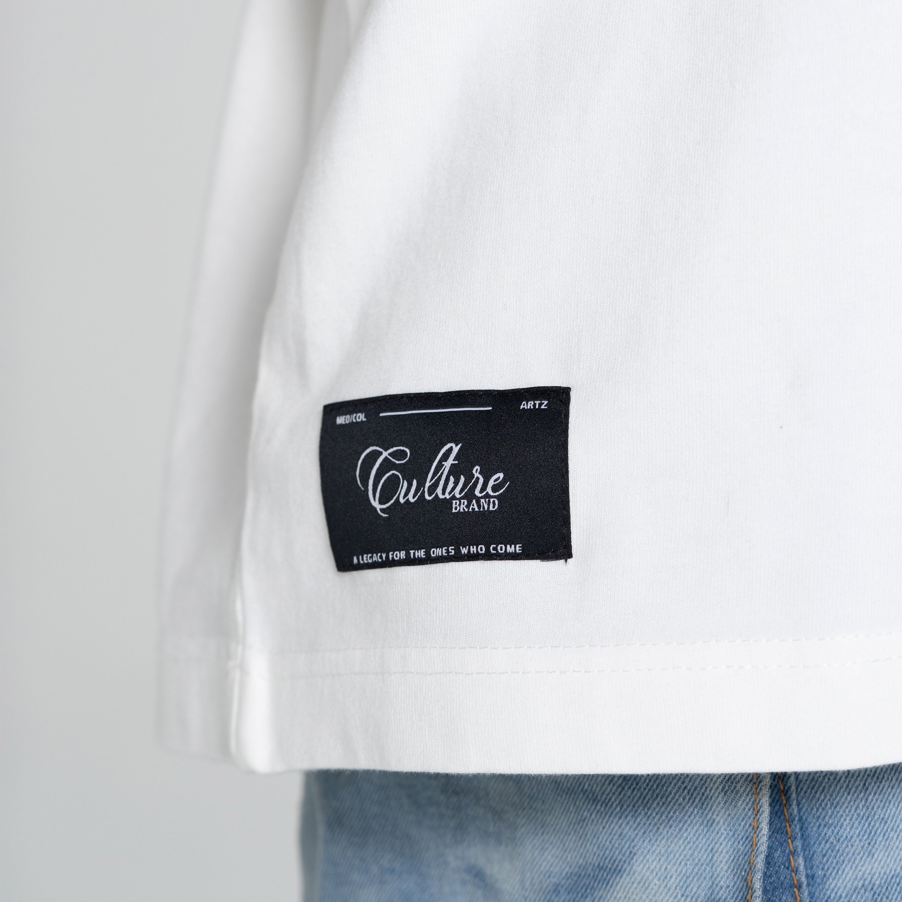 “DAYLIGHT VISION” WHITE T-SHIRT