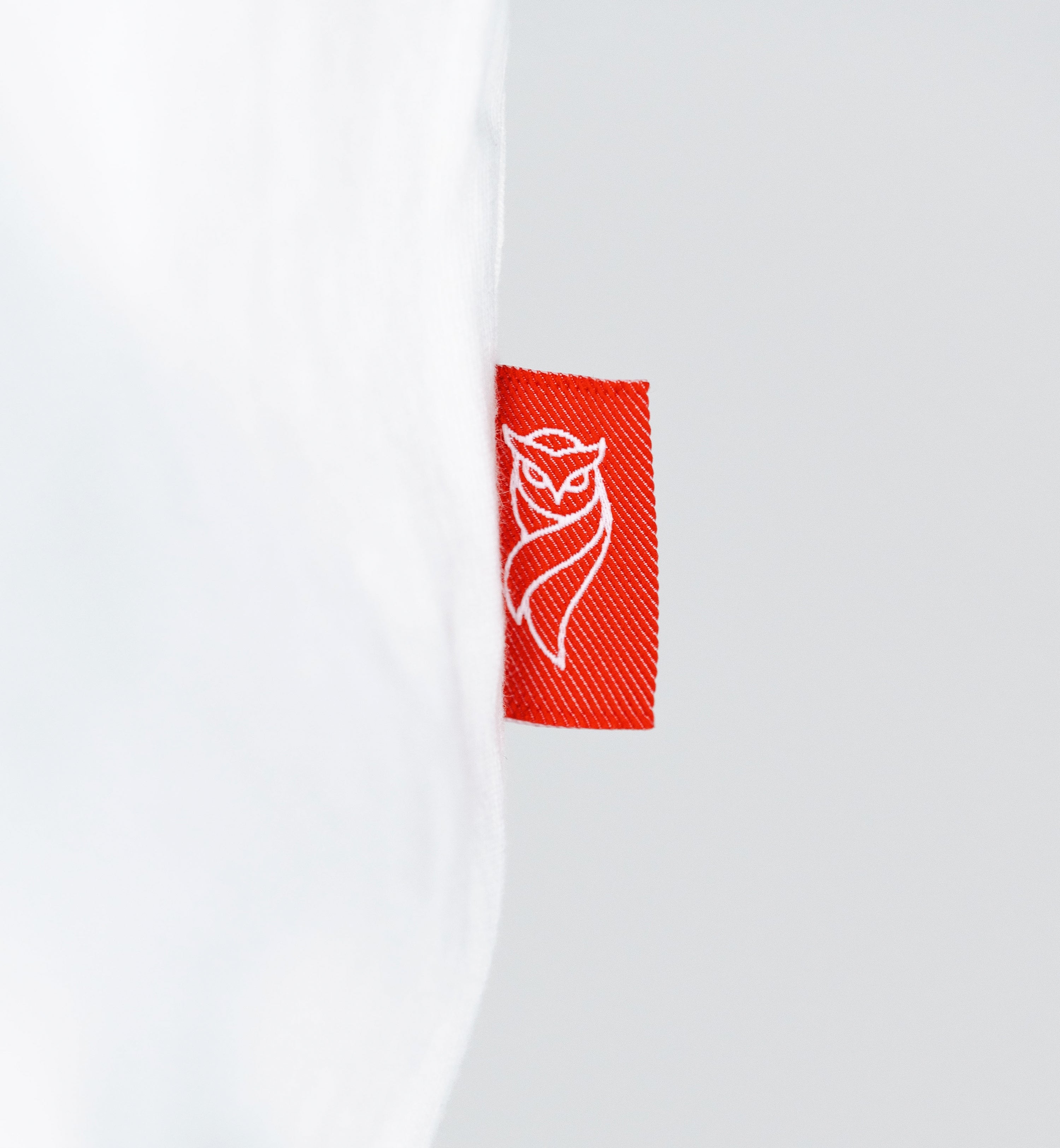 CAMISETA BLANCA DÓBERMAN